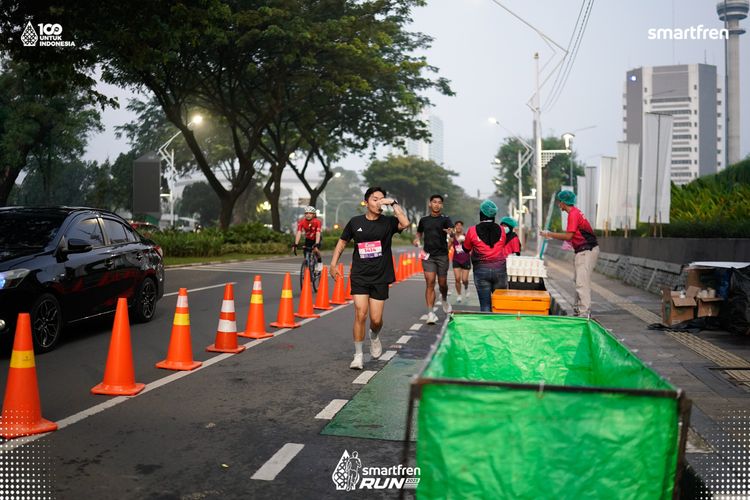 Race photo from Smartfren Run 2025 