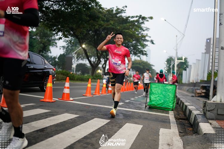 Race photo from Smartfren Run 2025 