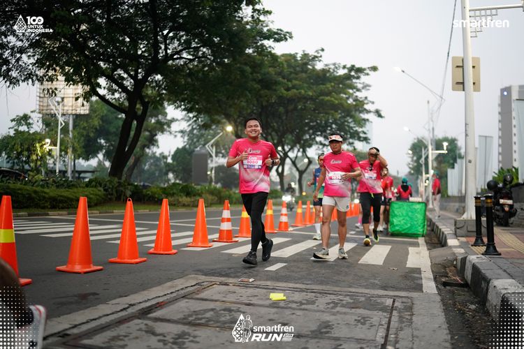 Race photo from Smartfren Run 2025 