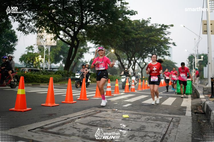 Race photo from Smartfren Run 2025 