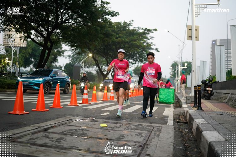 Race photo from Smartfren Run 2025 