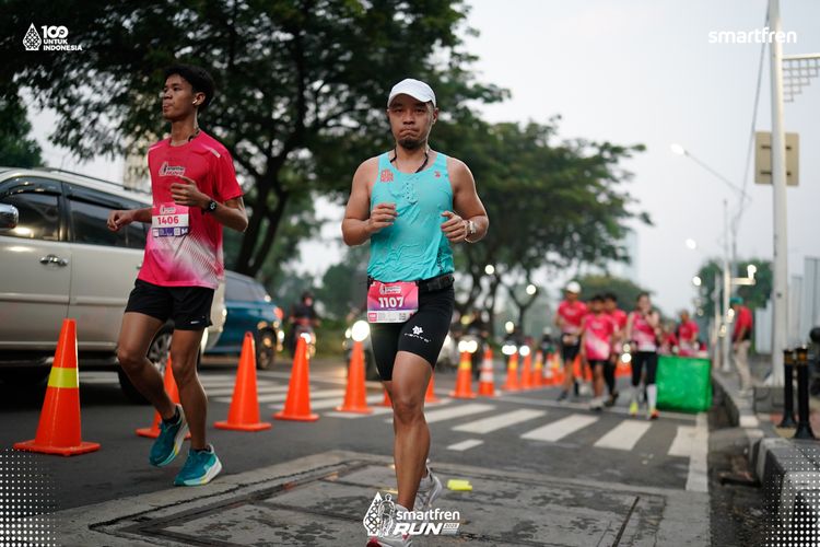 Race photo from Smartfren Run 2025 