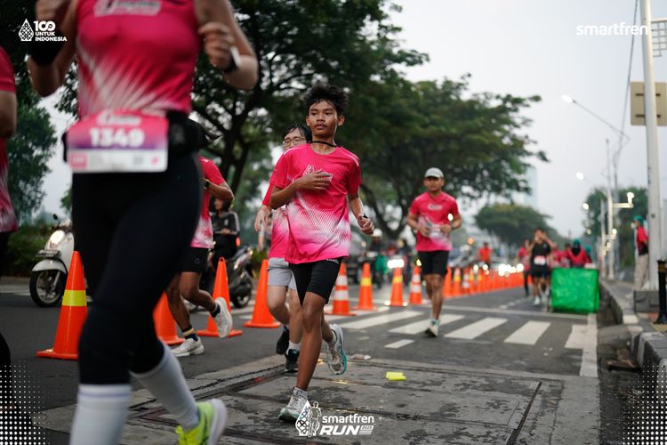 Race photo from Smartfren Run 2025 