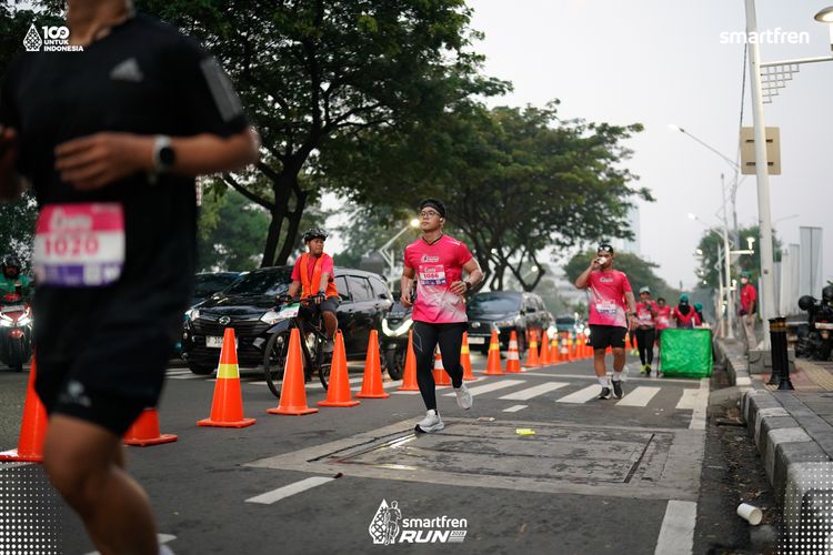 Race photo from Smartfren Run 2025 