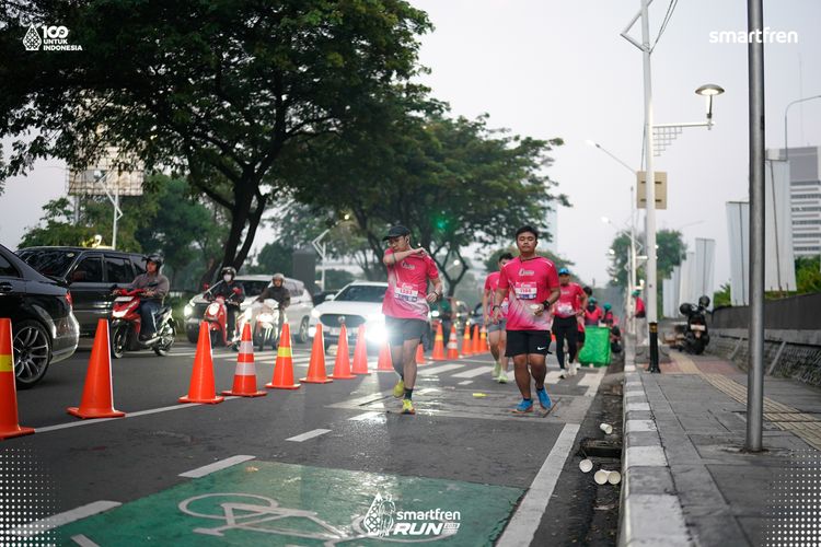 Race photo from Smartfren Run 2025 