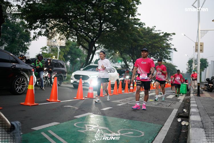 Race photo from Smartfren Run 2025 