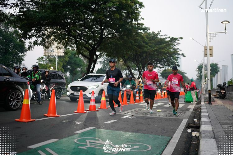 Race photo from Smartfren Run 2025 
