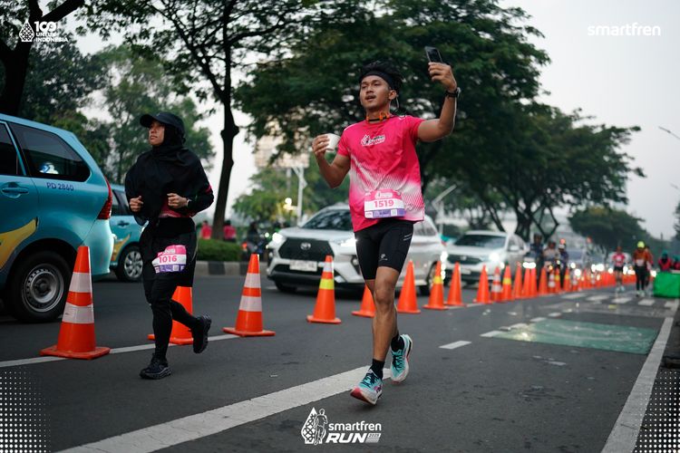 Race photo from Smartfren Run 2025 