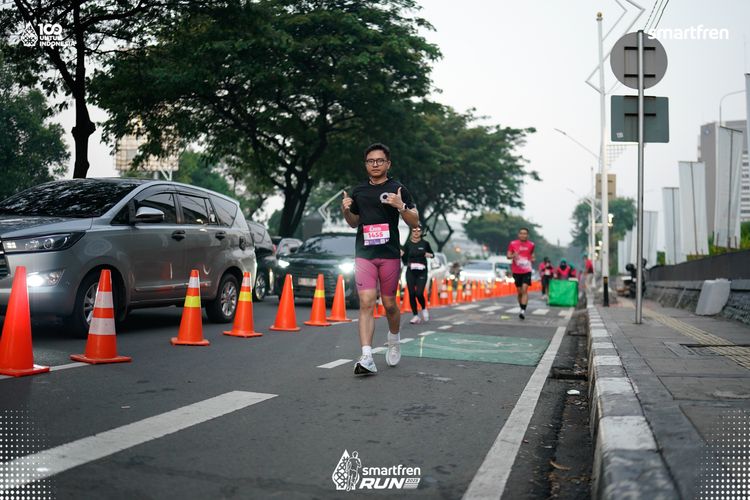 Race photo from Smartfren Run 2025 