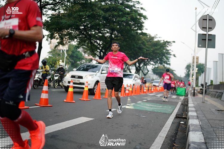 Race photo from Smartfren Run 2025 