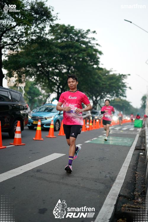 Race photo from Smartfren Run 2025 
