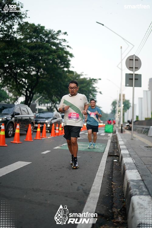 Race photo from Smartfren Run 2025 