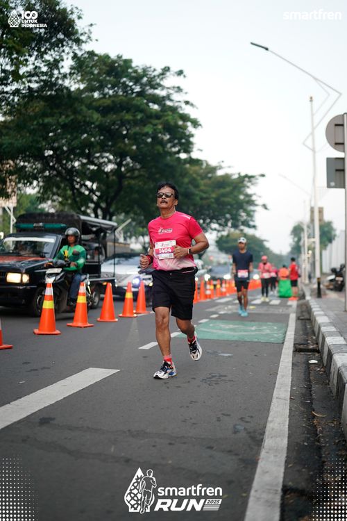 Race photo from Smartfren Run 2025 