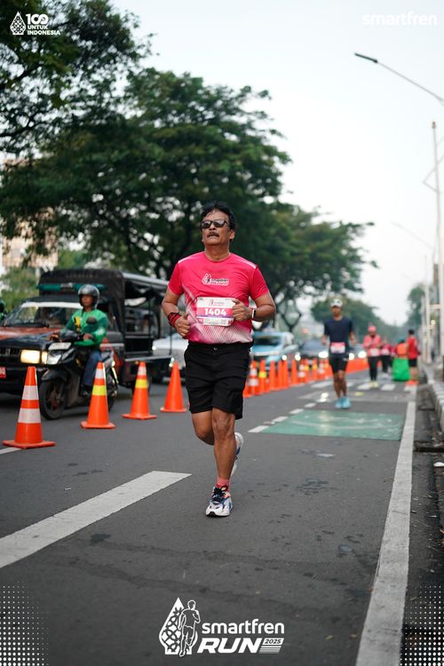 Race photo from Smartfren Run 2025 