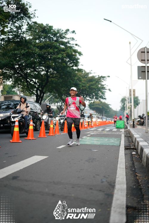 Race photo from Smartfren Run 2025 