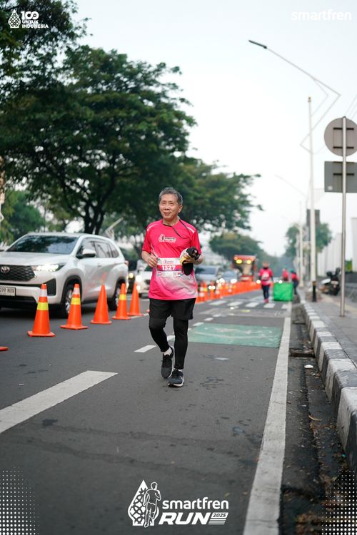Race photo from Smartfren Run 2025 