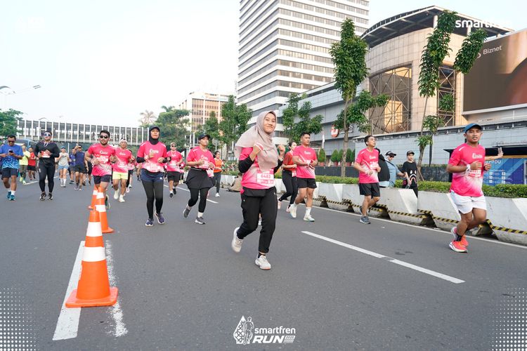Race photo from Smartfren Run 2025 