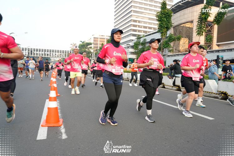 Race photo from Smartfren Run 2025 