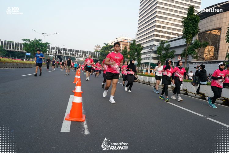 Race photo from Smartfren Run 2025 