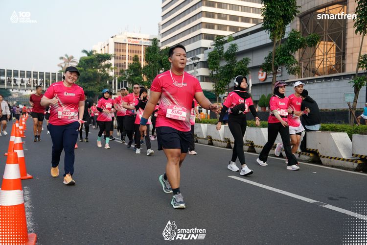 Race photo from Smartfren Run 2025 