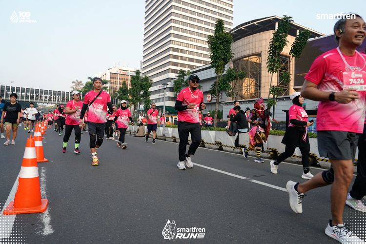 Race photo from Smartfren Run 2025 