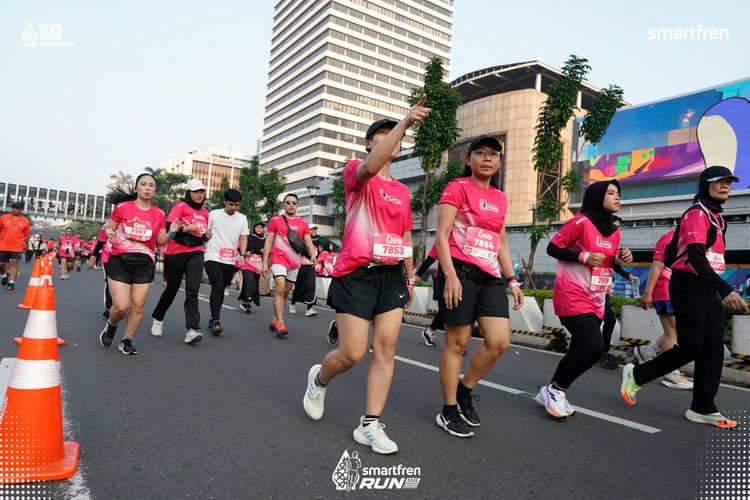 Race photo from Smartfren Run 2025 