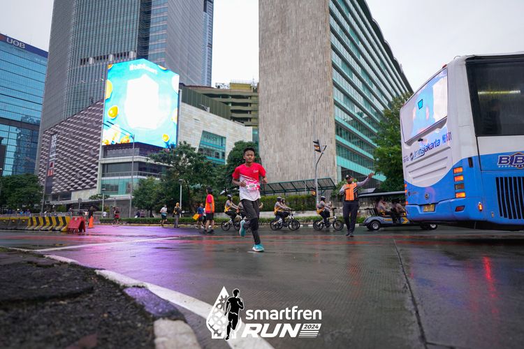 Race photo from Smartfren Run 2024