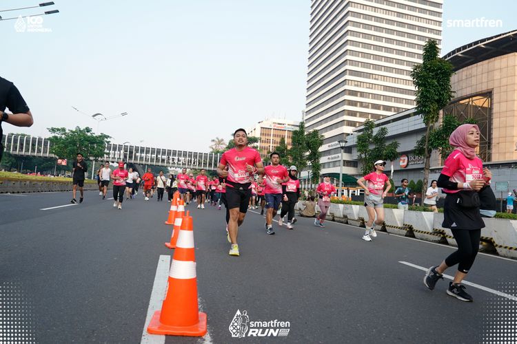 Race photo from Smartfren Run 2025 