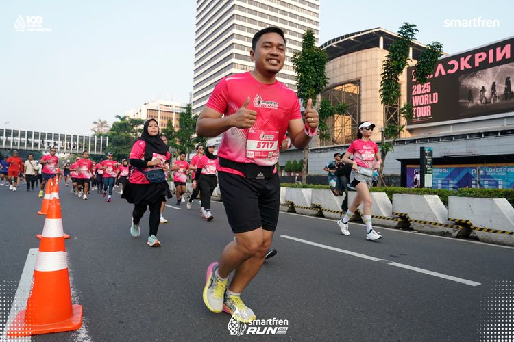 Race photo from Smartfren Run 2025 