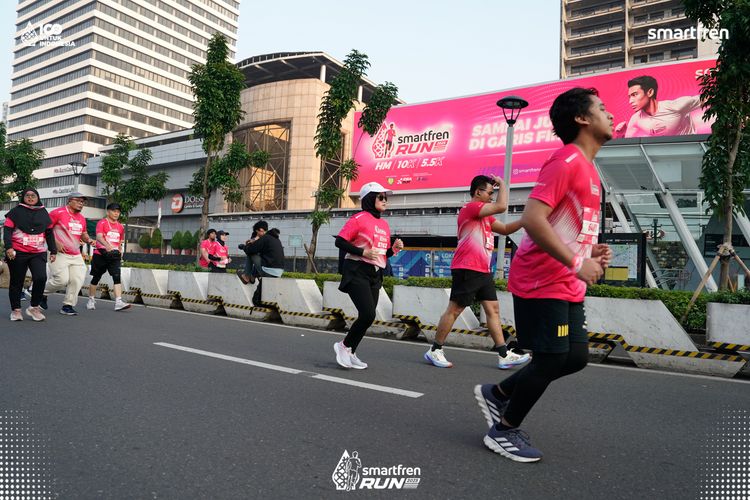 Race photo from Smartfren Run 2025 