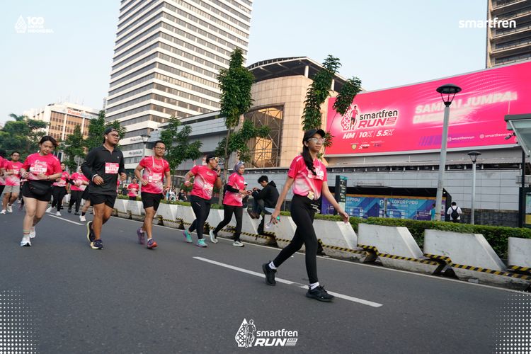Race photo from Smartfren Run 2025 