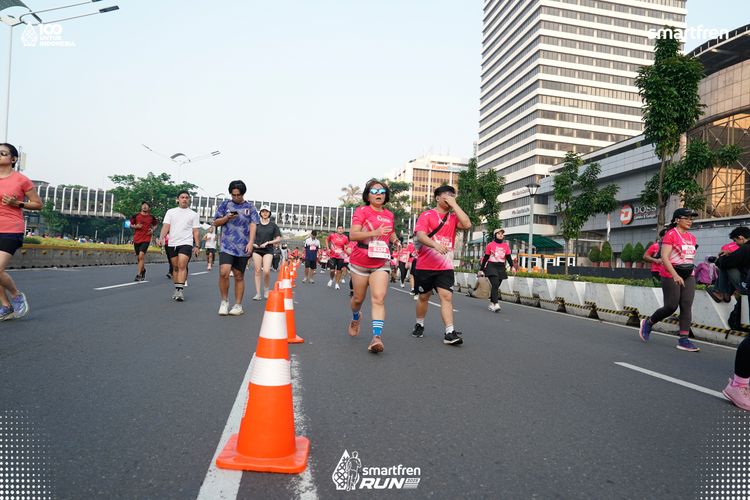 Race photo from Smartfren Run 2025 