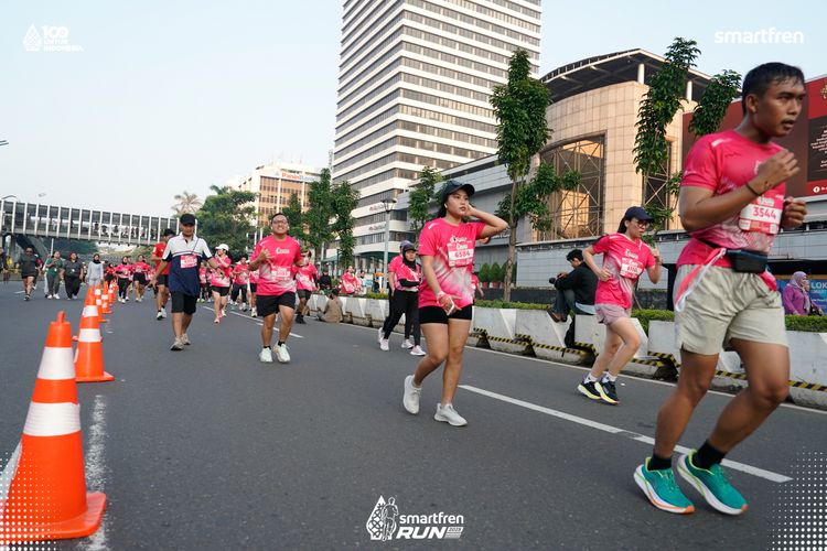 Race photo from Smartfren Run 2025 