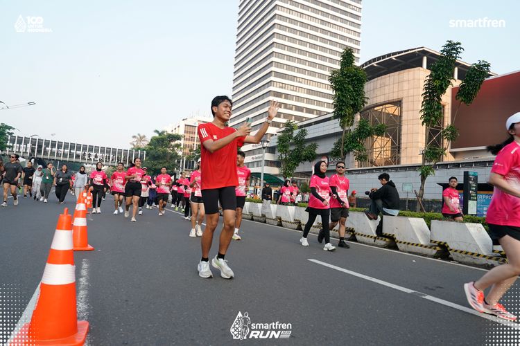 Race photo from Smartfren Run 2025 