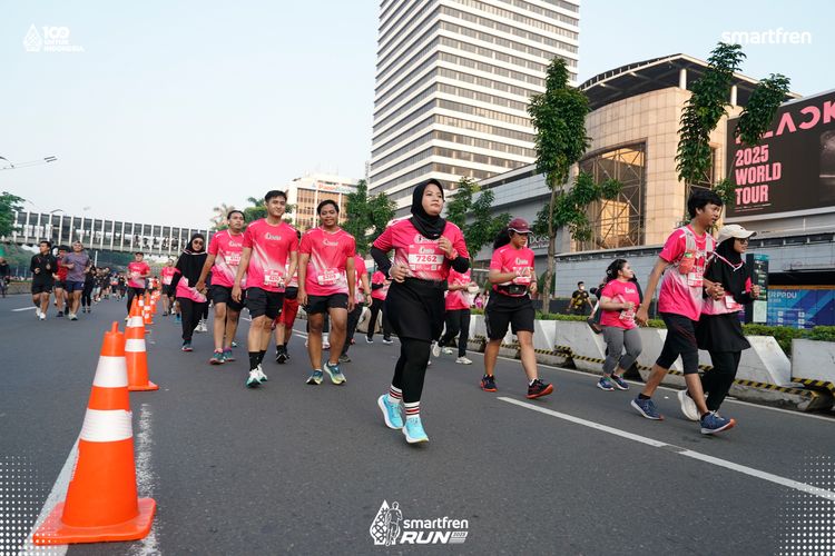 Race photo from Smartfren Run 2025 
