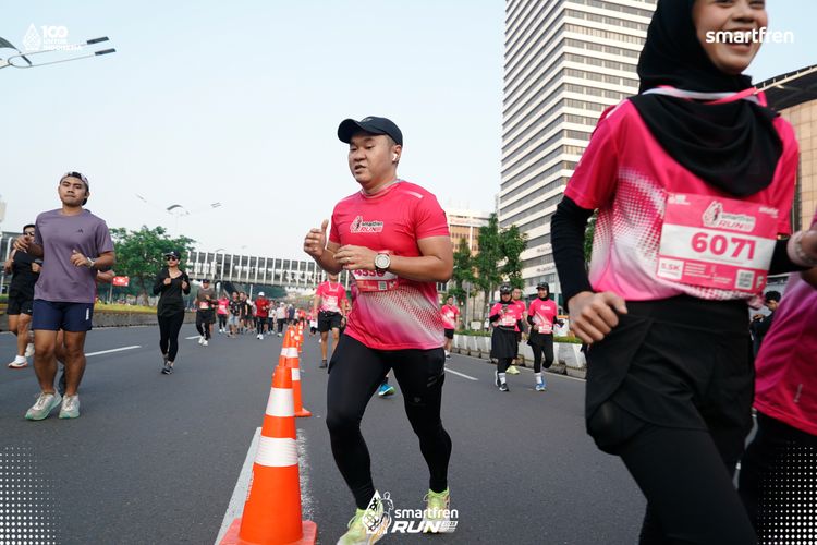 Race photo from Smartfren Run 2025 