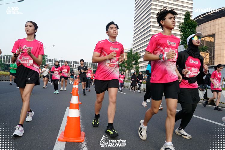 Race photo from Smartfren Run 2025 