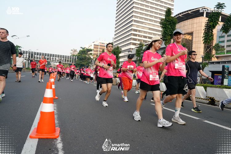 Race photo from Smartfren Run 2025 