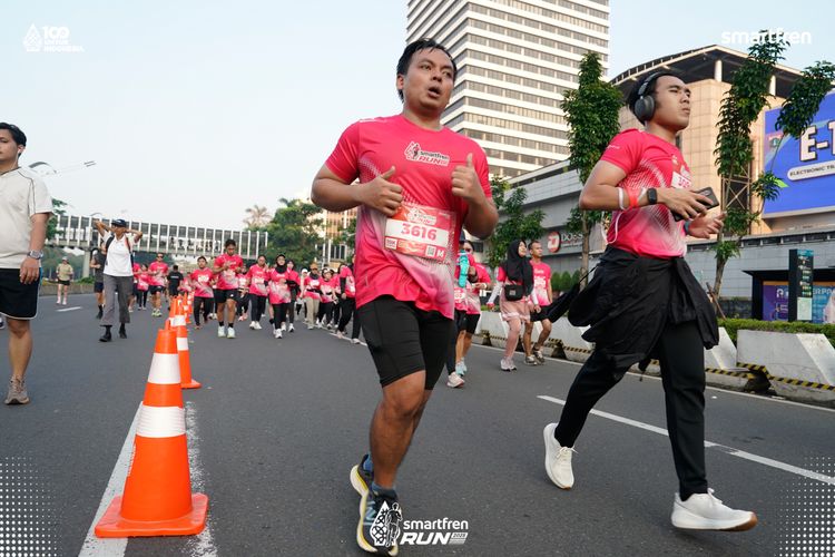 Race photo from Smartfren Run 2025 