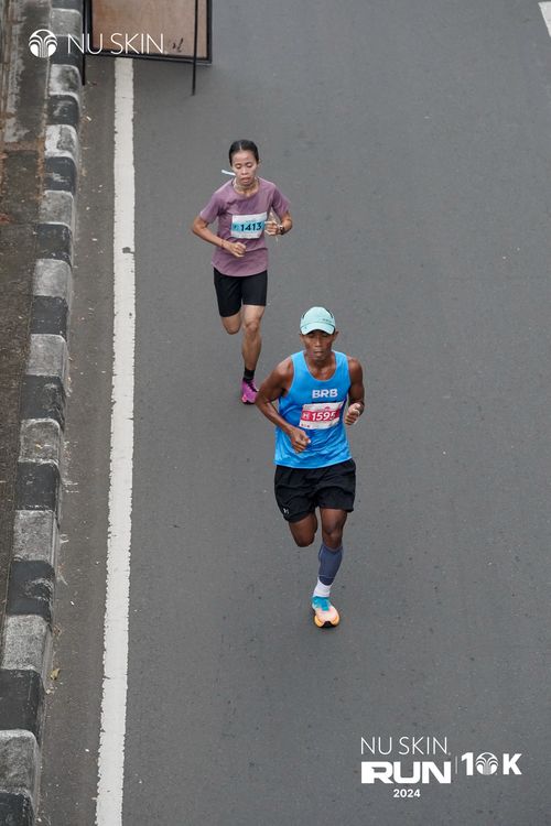Race photo from Nu Skin Run 10K