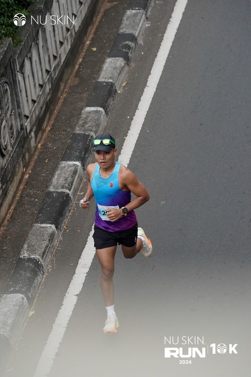 Race photo from Nu Skin Run 10K