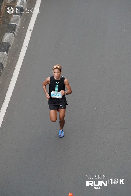 Race photo from Nu Skin Run 10K