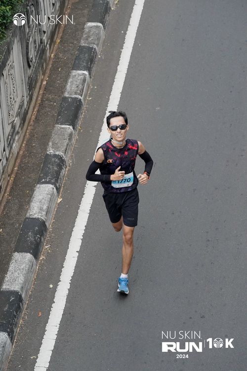 Race photo from Nu Skin Run 10K