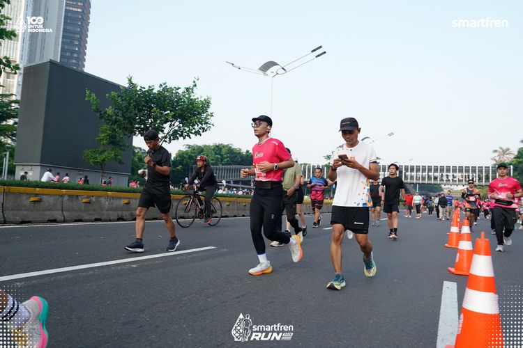 Race photo from Smartfren Run 2025 