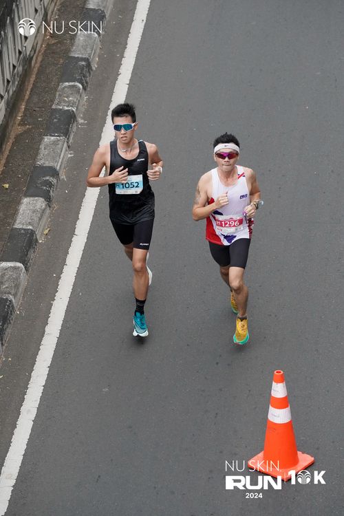 Race photo from Nu Skin Run 10K