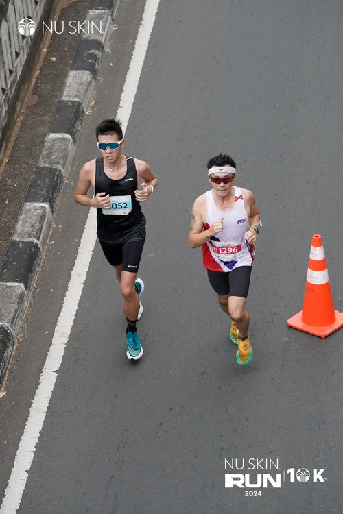 Race photo from Nu Skin Run 10K