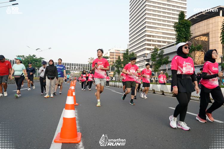 Race photo from Smartfren Run 2025 