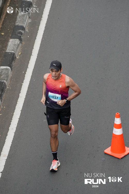 Race photo from Nu Skin Run 10K