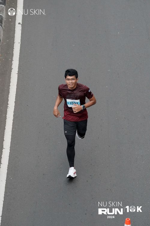 Race photo from Nu Skin Run 10K