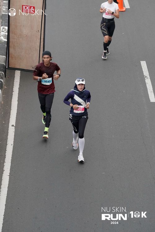 Race photo from Nu Skin Run 10K